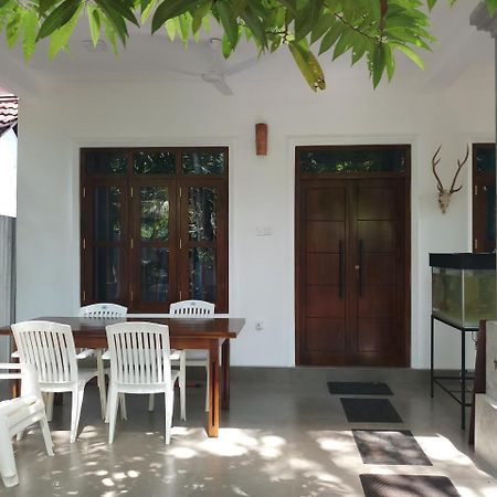 Ramya Nest Inn Mirissa Bagian luar foto